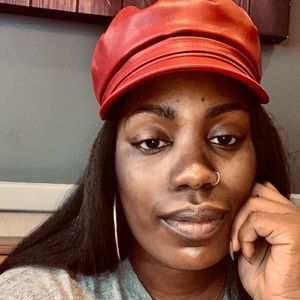 Meet your Posher, Taja